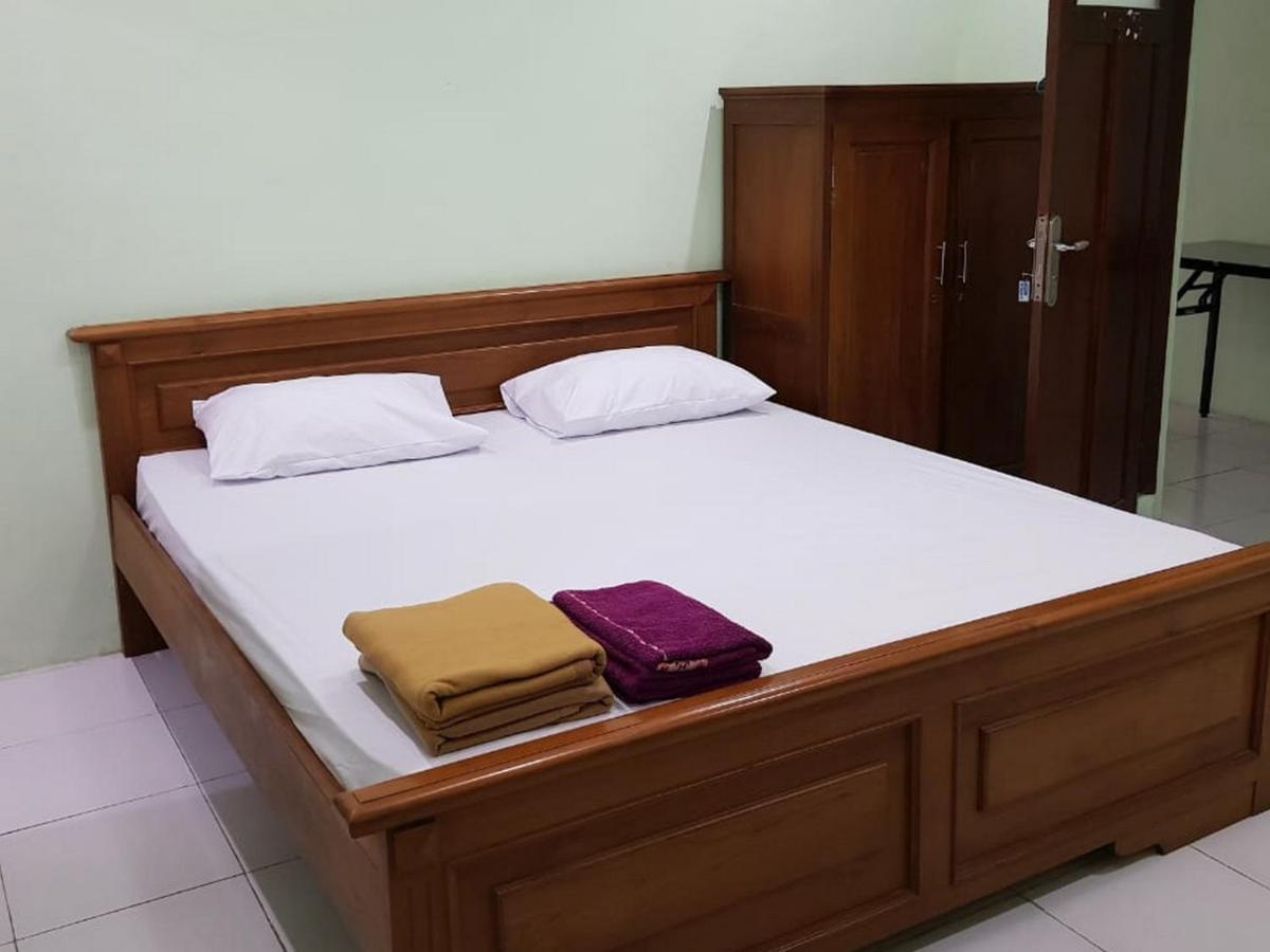 Hotel Embe Pitoe Syariah Gejayan Mitra Reddoorz à Pakualaman Extérieur photo